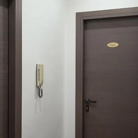 アパート Alecatia 2 *